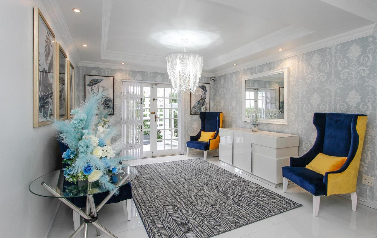 Umhlanga Rocks Blue Waves Lodge מראה חיצוני תמונה
