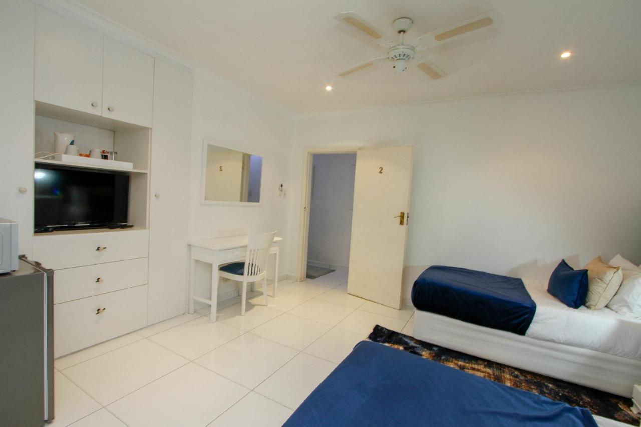 Umhlanga Rocks Blue Waves Lodge מראה חיצוני תמונה