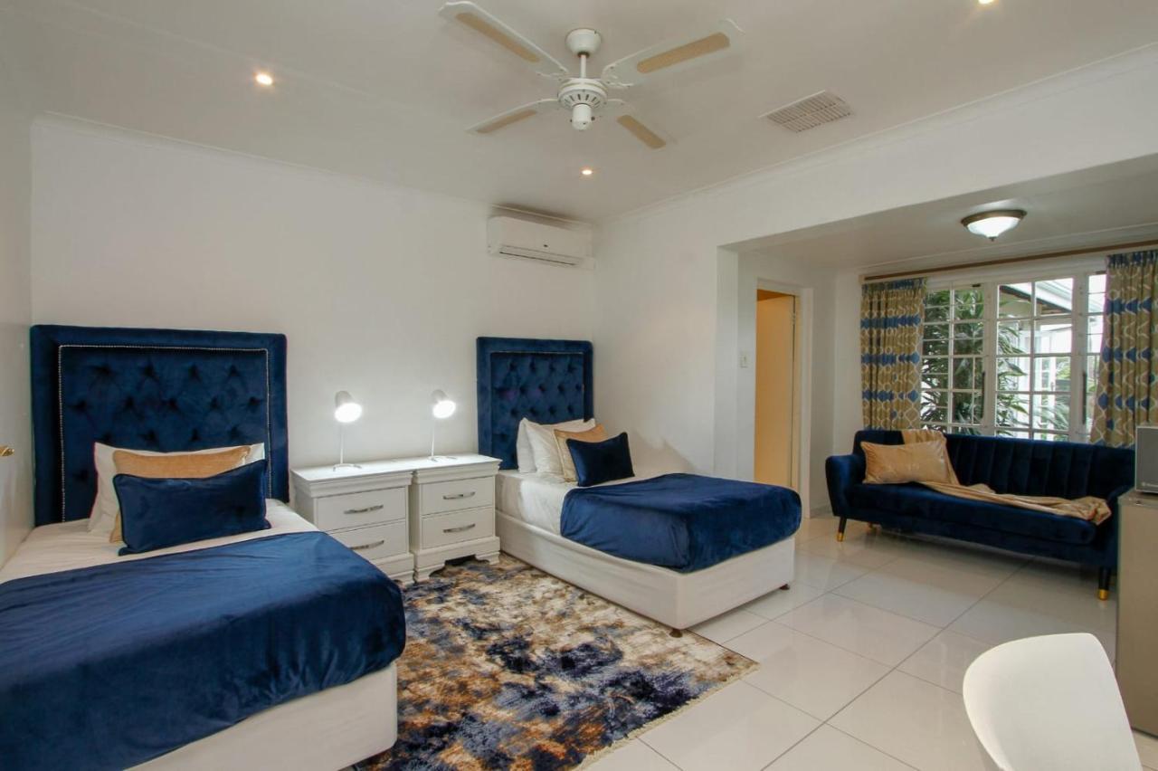 Umhlanga Rocks Blue Waves Lodge מראה חיצוני תמונה