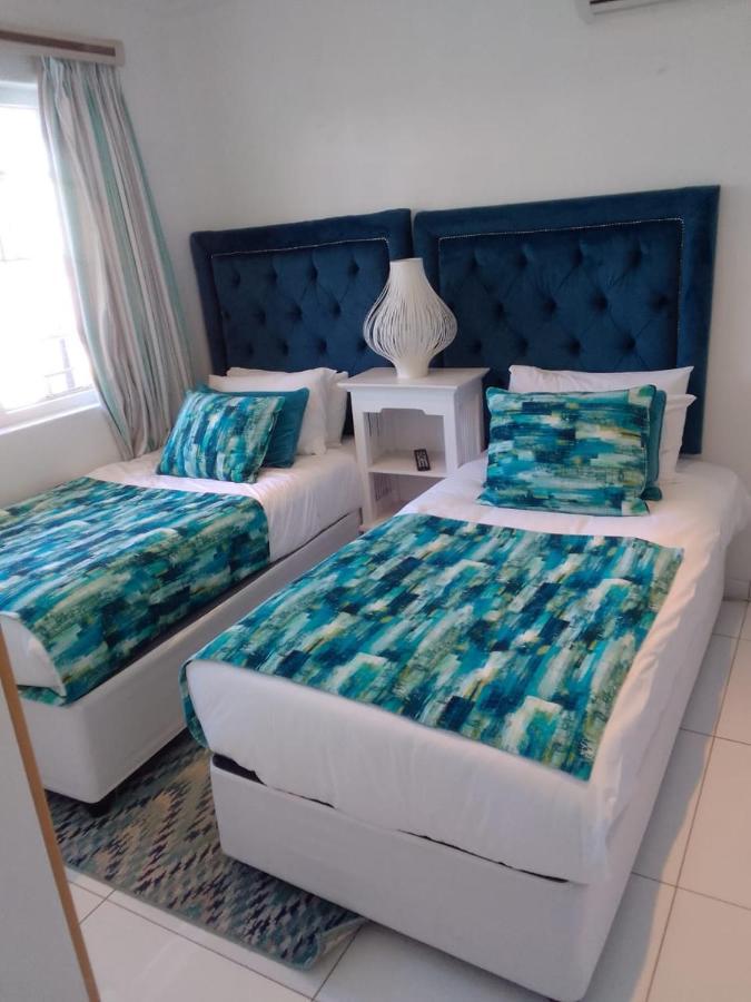 Umhlanga Rocks Blue Waves Lodge מראה חיצוני תמונה