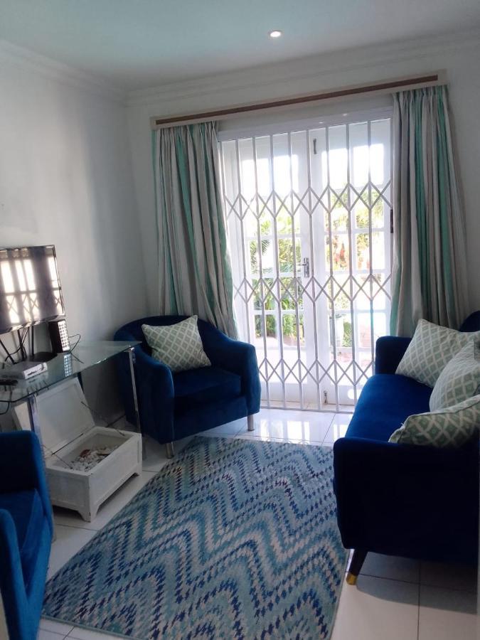 Umhlanga Rocks Blue Waves Lodge מראה חיצוני תמונה